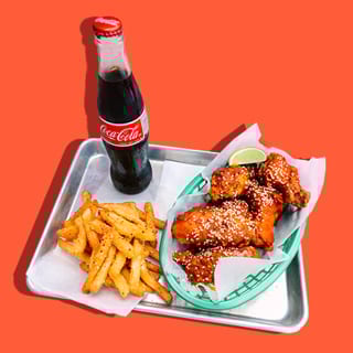 6 Wings + Sesame Fries + Drink